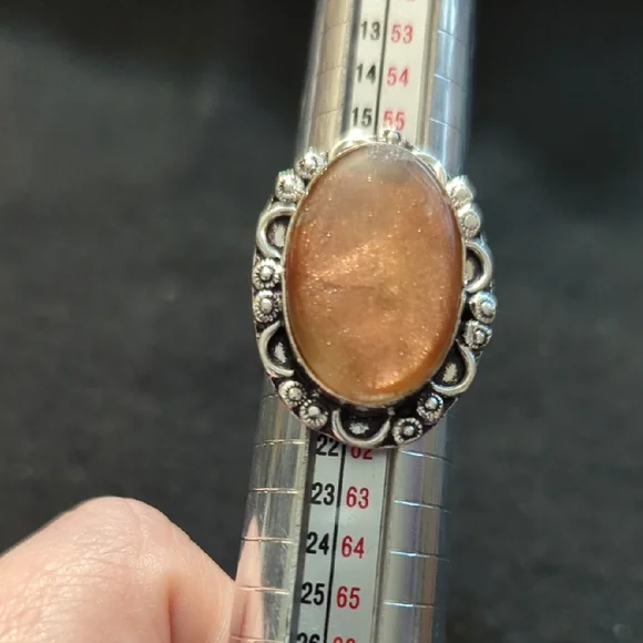 Silver Plated Peach Sunstone Gemstone Oval Statement Ring - Size 8.75 - Picture 9 of 9